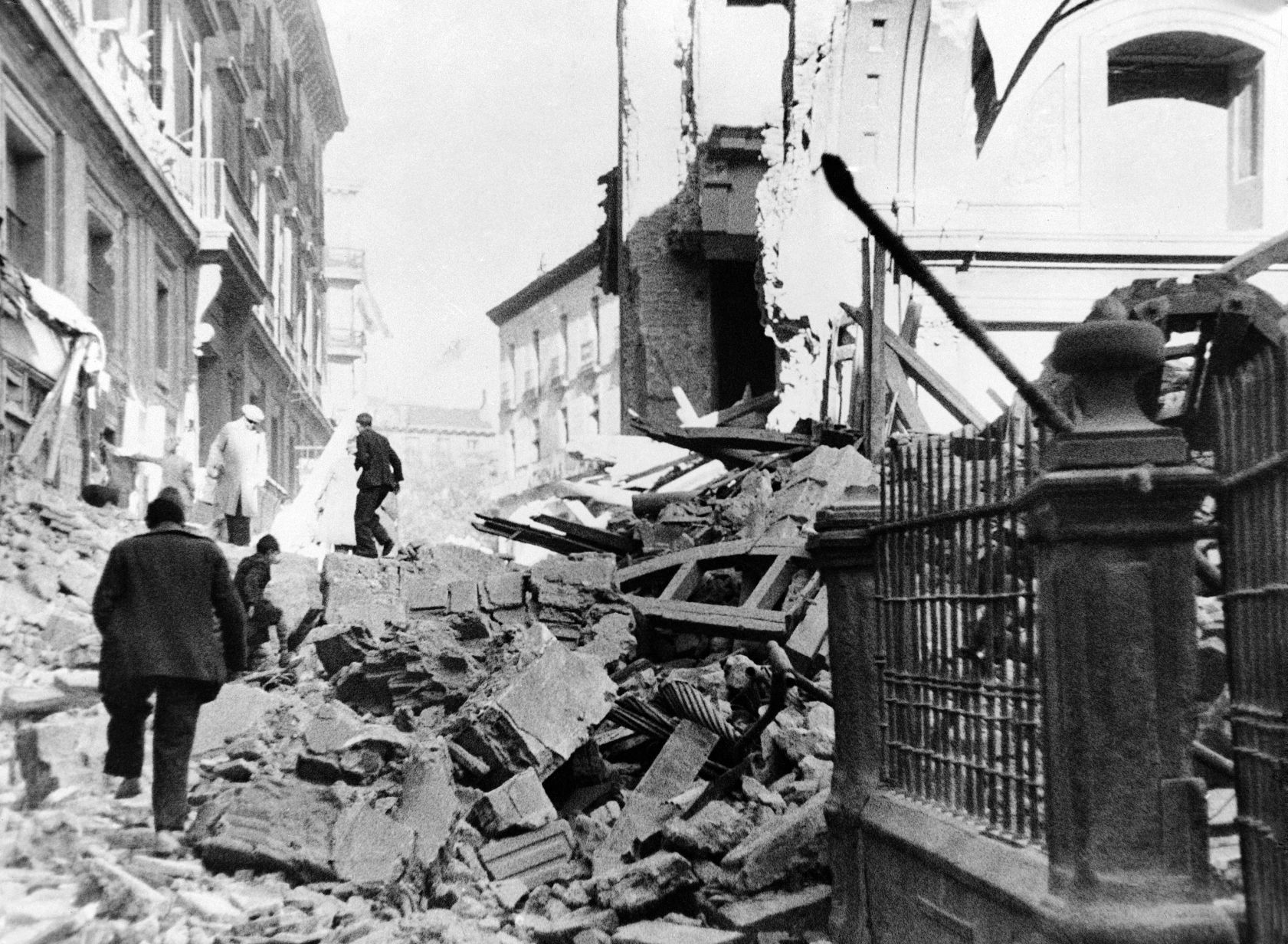 1936: San Sebastian Ruins